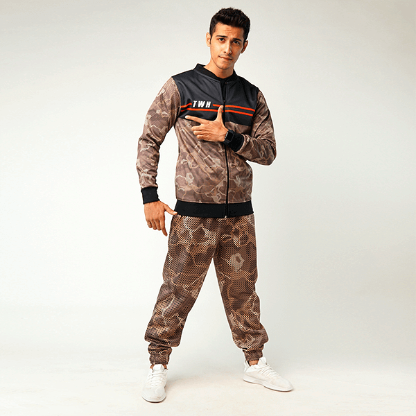 front-img
